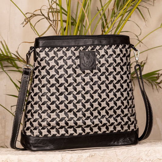 Abelardo Geometric Hand Woven Black/White Sling Bag ABELARDO DE MODA