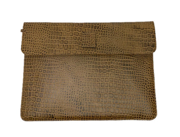 TAKERU Luxury Leather Laptop Sleeve for MacBook & Laptops – Premium Protection Case for 14” & 16” Devices