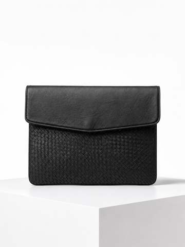 Sayaka Braided Leather Laptop Sleeve – Handcrafted in India for MacBook & 14–16″ Laptops, Premium Protection Case