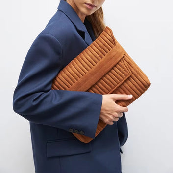Izumi Quilted Luxury Leather Laptop Sleeve – Handcrafted in India for MacBook & 14–16″ Laptops